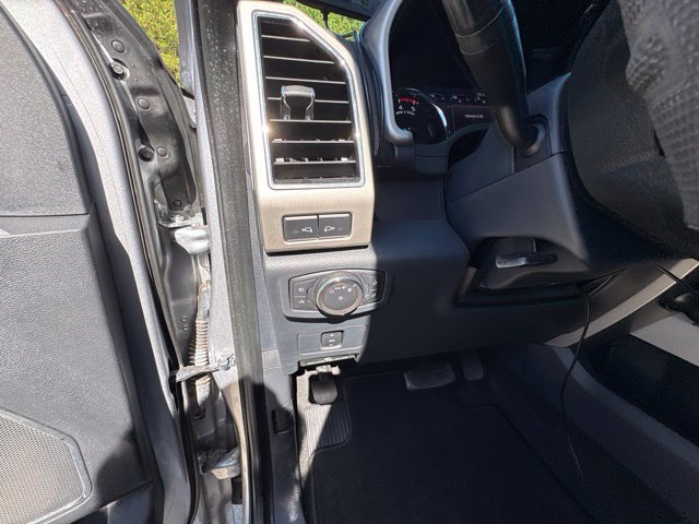 Used 2022 Ford F250 Lariat w/ Lariat Value Package AWD/4WD image 40