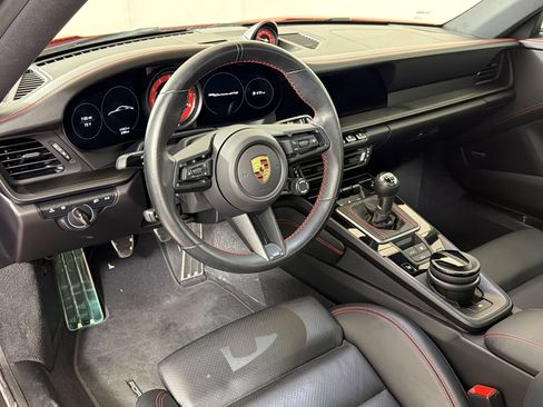 Certified 2024 Porsche 911 Carrera GTS RWD image 4