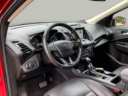 Used 2017 Ford Escape Titanium AWD/4WD image 19