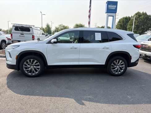 Used 2026 Buick Enclave Preferred w/ Power Package FWD image 7