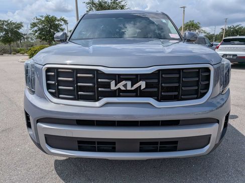 Certified 2023 Kia Telluride S AWD/4WD image 3