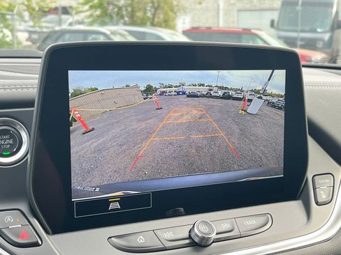 Used 2025 Chevrolet Blazer LT FWD image 25