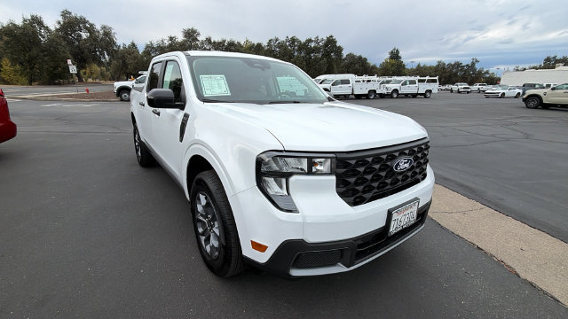 Used 2026 Ford Maverick XLT w/ XLT Luxury Package AWD/4WD image 2