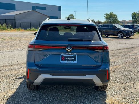 New 2026 Volkswagen Tiguan SE image 8