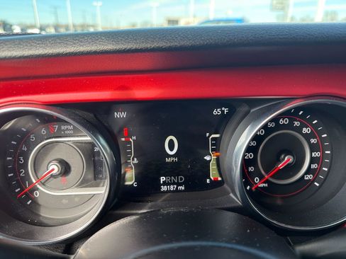 Used 2019 Jeep Wrangler Rubicon w/ LED Lighting Group image 15