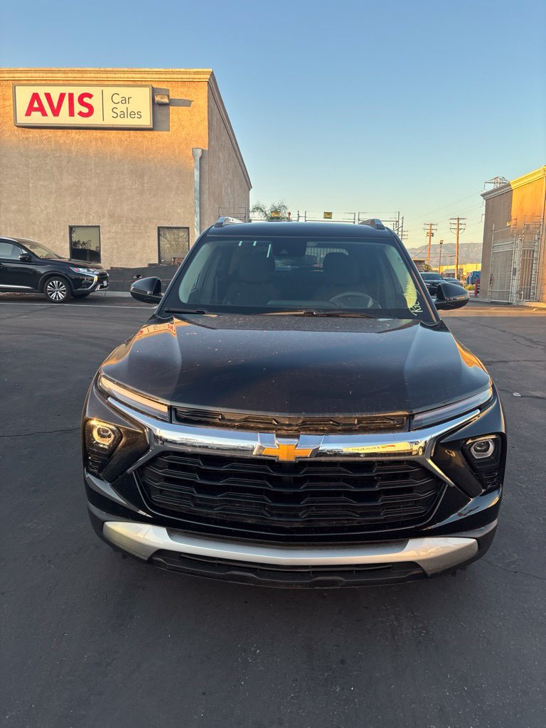 Used 2026 Chevrolet TrailBlazer LT AWD/4WD image 2