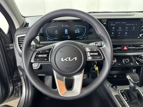 Used 2026 Kia Seltos LX FWD image 14