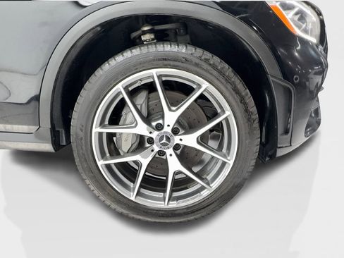 Used 2022 Mercedes-Benz GLC 300 4MATIC w/ AMG Line image 13