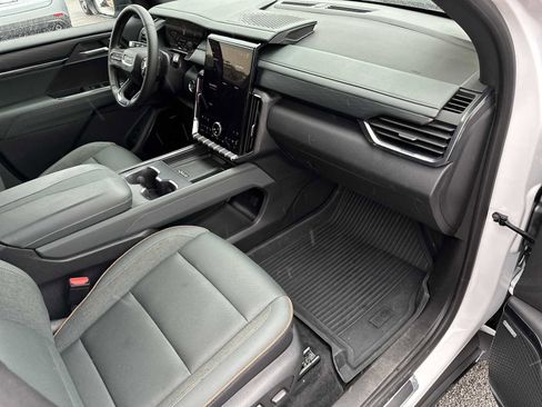 Used 2025 GMC Acadia AT4 w/ LPO, Floor Liner Package AWD/4WD image 25