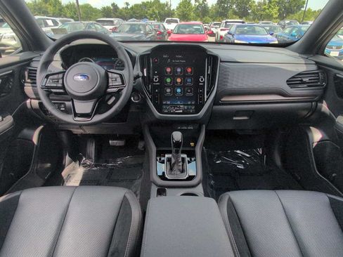 Used 2025 Subaru Forester Touring AWD/4WD image 15