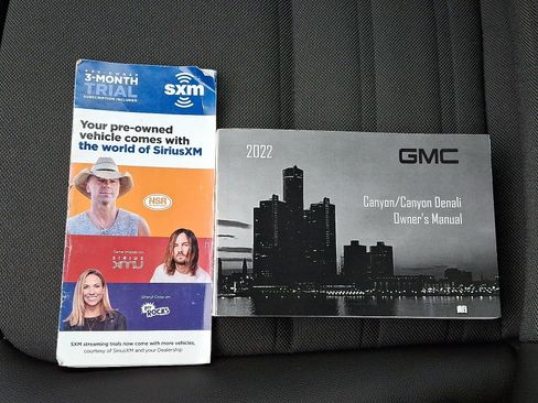 Used 2022 GMC Canyon AT4 image 27