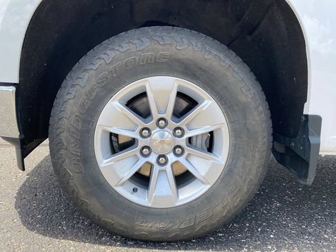 Certified 2023 Chevrolet Silverado 1500 LT AWD/4WD image 23