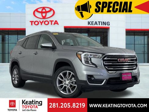Used 2024 GMC Terrain SLT image 1
