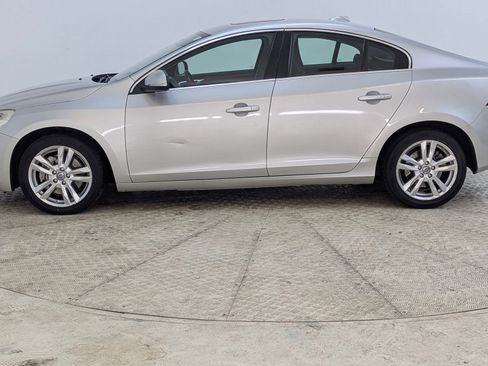 Used 2012 Volvo S60 T5 image 2