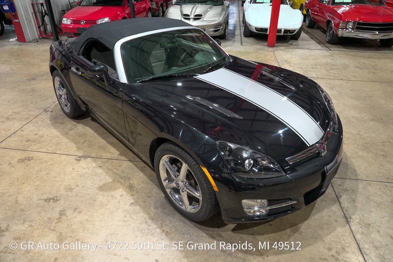 Used 2008 Saturn Sky Carbon Flash RWD image 28