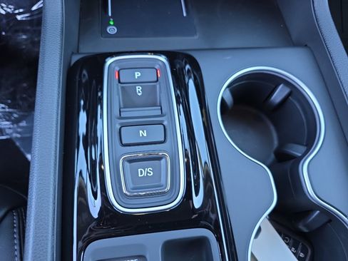 New 2025 Honda Pilot Touring image 26