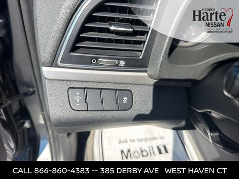 Used 2018 Hyundai Elantra SE w/ SE Connectivity Package 04 FWD image 12