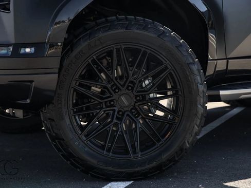 Used 2025 Lexus GX 550 image 7