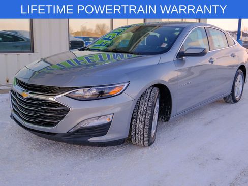 Used 2024 Chevrolet Malibu LT FWD image 1