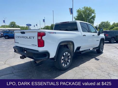 Used 2021 Chevrolet Silverado 2500 Custom w/ Custom Value Package AWD/4WD image 6