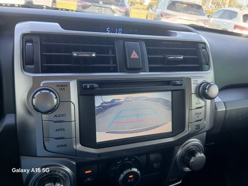 Used 2017 Toyota 4Runner SR5 RWD image 32