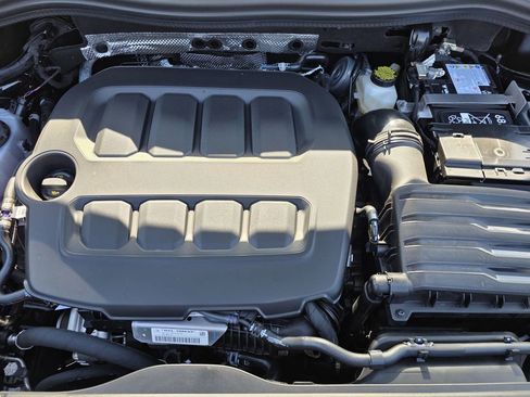 New 2026 Volkswagen Tiguan SE R-Line FWD image 23