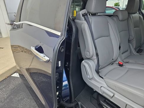 Used 2018 Honda Odyssey EX-L image 36