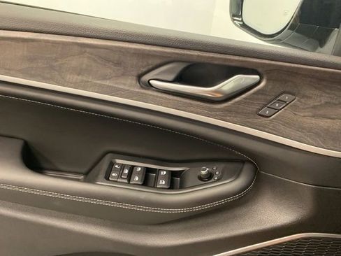 New 2026 Jeep Grand Cherokee L Limited AWD/4WD image 19