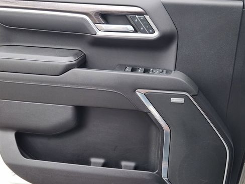 Certified 2022 Chevrolet Silverado 1500 LTZ image 23