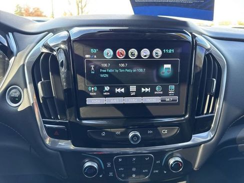 Used 2019 Chevrolet Traverse LT w/ LT Premium Package image 17