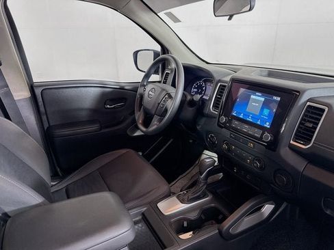 Used 2024 Nissan Frontier SV w/ Technology Package AWD/4WD image 26