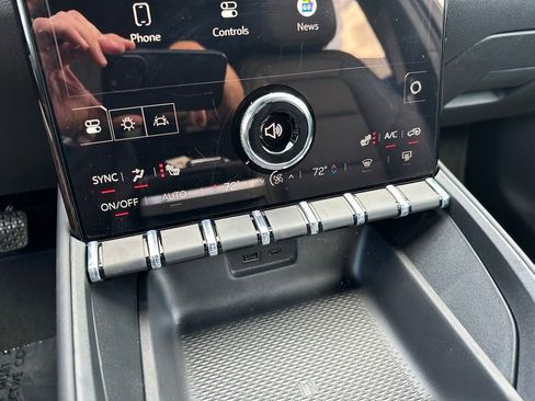 New 2026 GMC Terrain Elevation w/ Elevation Premium Package FWD image 30