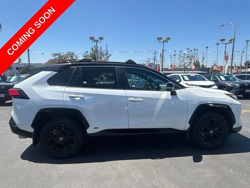 Used 2023 Toyota RAV4 XSE AWD/4WD image 7