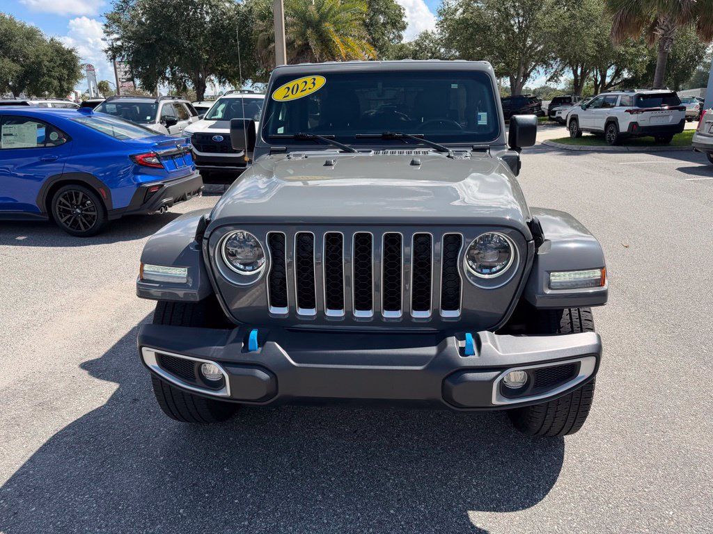 Used 2023 Jeep Wrangler Unlimited Sahara w/ Cold Weather Group AWD/4WD image 12