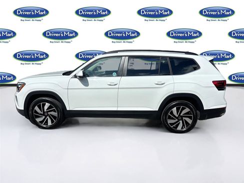 Used 2025 Volkswagen Atlas SE image 4