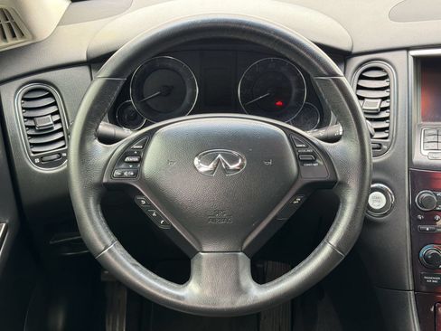 Used 2017 INFINITI QX50 2WD w/ Premium Plus Package image 10