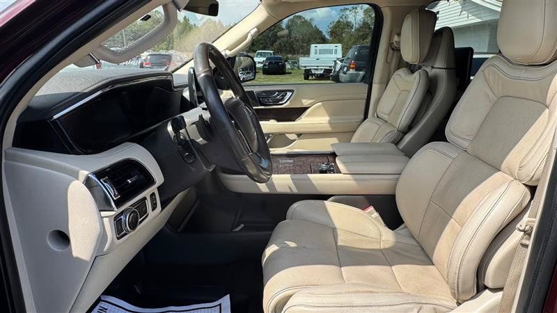 Used 2018 Lincoln Navigator Reserve w/ Technology Package AWD/4WD image 34