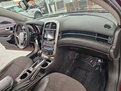 Used 2015 Chevrolet Malibu LT FWD image 15
