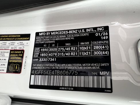 New 2026 Mercedes-Benz GLS 450 4MATIC image 36