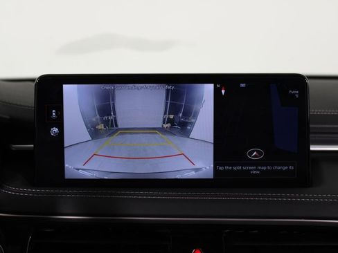 Used 2025 Genesis G70 2.5T RWD image 7