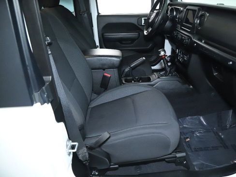 Used 2022 Jeep Wrangler Willys image 30