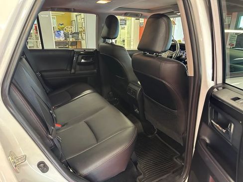 Used 2024 Toyota 4Runner TRD Off-Road Premium w/ Off Road Premium Plus Package AWD/4WD image 14