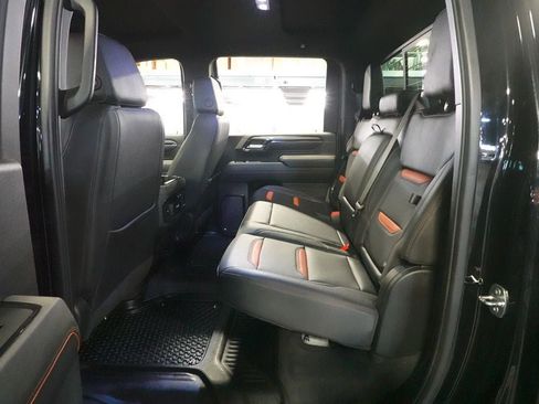 Used 2024 GMC Sierra 2500 AT4 w/ Technology Package AWD/4WD image 25