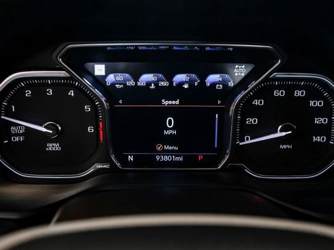 Used 2021 GMC Yukon Denali w/ Denali Premium Package image 17