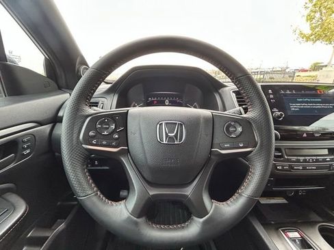 Used 2023 Honda Passport TrailSport image 13