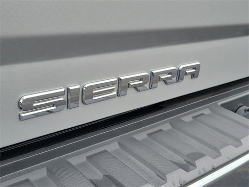 Used 2015 GMC Sierra 1500 SLT w/ SLT Crew Cab Value Package image 7