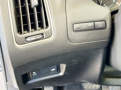 Used 2019 INFINITI Q50 Sport image 10