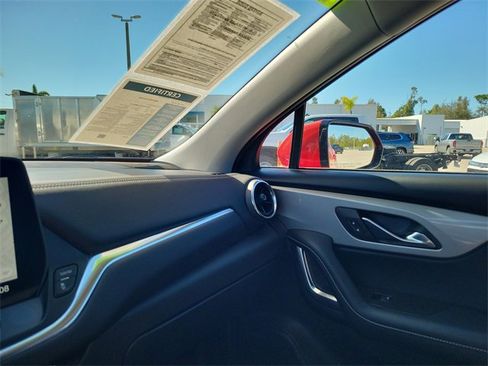 Certified 2025 Chevrolet Blazer LT image 27