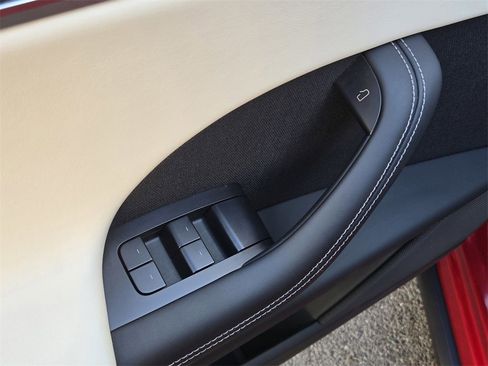 Used 2023 Tesla Model X Plaid image 12