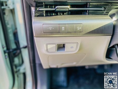 Used 2024 Hyundai Kona SEL FWD image 19